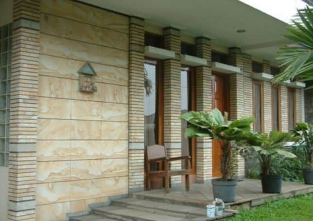keramik dinding luar rumah minimalis