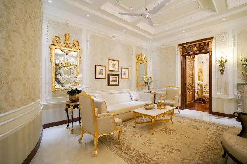 Upgrade Instan! Tembok Rumah Mewah Ini Bikin Rumah Terlihat Lebih Eksklusif